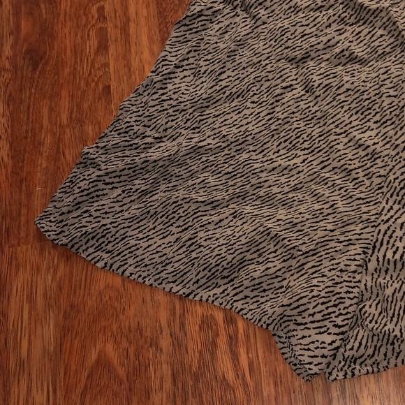 💟Animal print romper - Picture 3 of 9